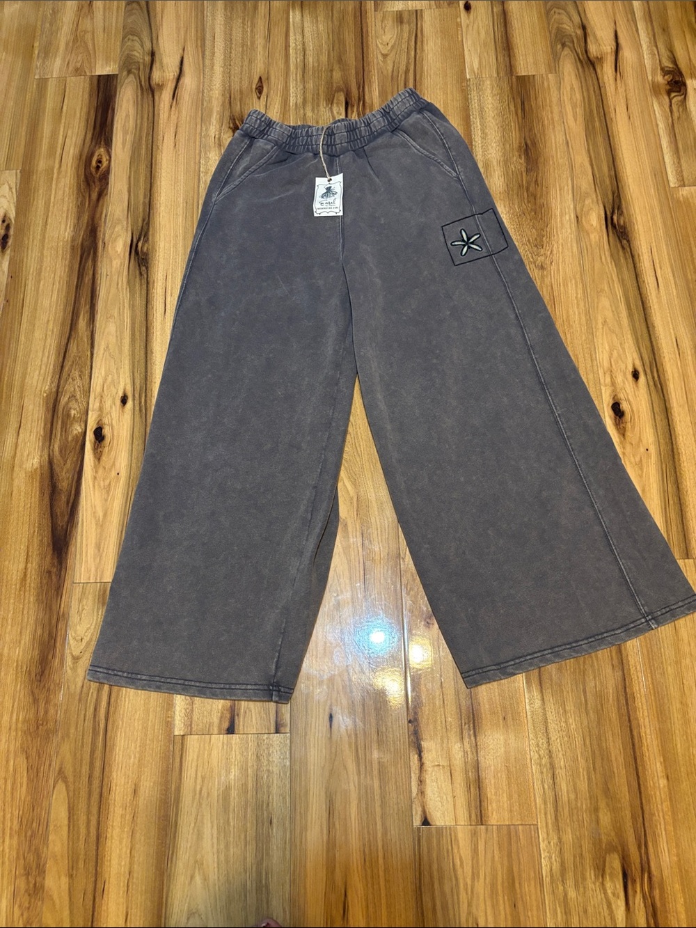 easel Wide-Leg Pull-On Sweatpants - Charcoal
